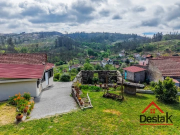 Moradia T2 para Venda em Figueiredo de Alva