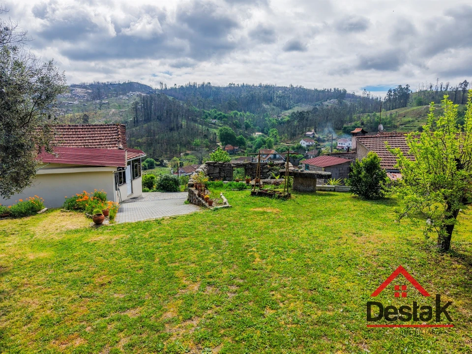 Moradia T2 para Venda em Figueiredo de Alva Foto 5