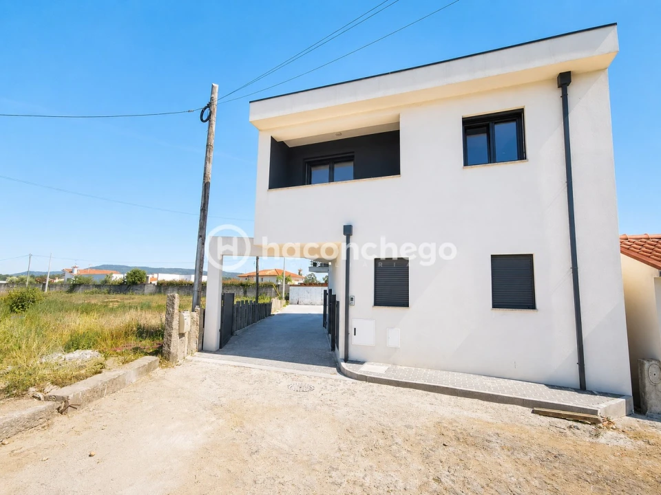 Apartamento T2 para Venda em Tamel (São Verissimo) Foto 9