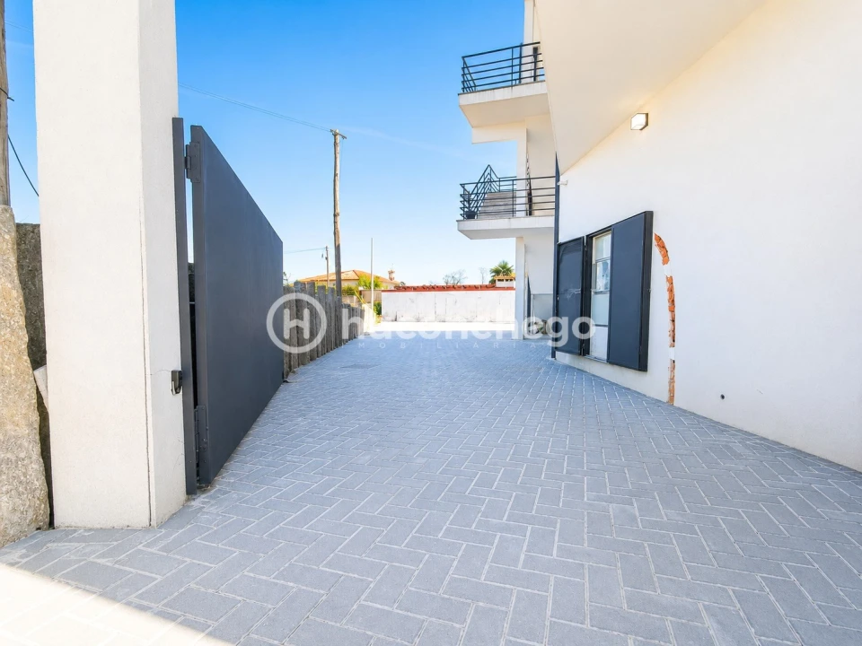 Apartamento T2 para Venda em Tamel (São Verissimo) Foto 8