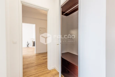 Apartamento T3 para Arrendamento em Marvila, Ribeira Santarém, São Salvador, São Nicolau