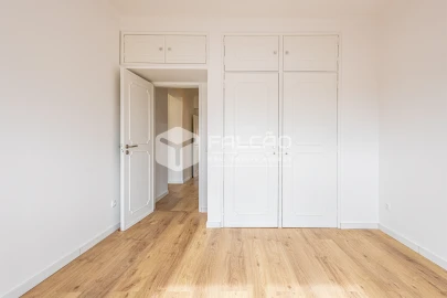 Apartamento T3 para Arrendamento em Marvila, Ribeira Santarém, São Salvador, São Nicolau