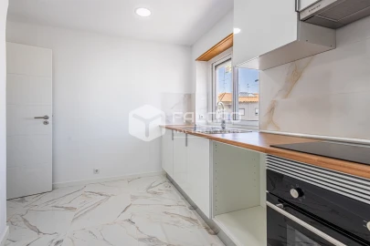 Apartamento T2 para Venda em Marvila, Ribeira Santarém, São Salvador, São Nicolau