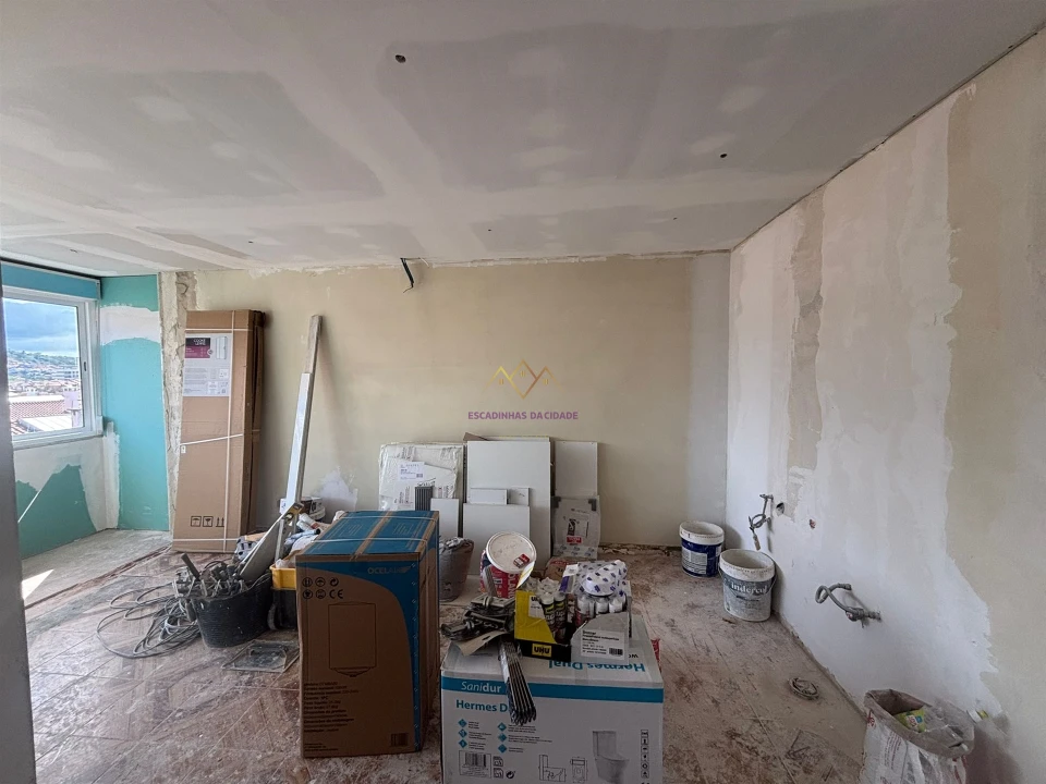 Apartamento T2 para Venda em Odivelas Foto 11