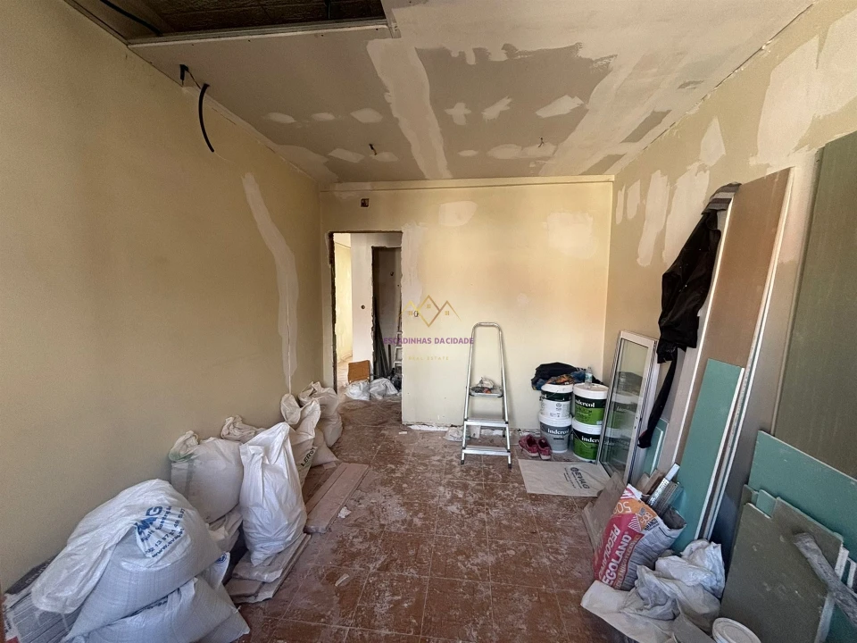 Apartamento T2 para Venda em Odivelas Foto 7