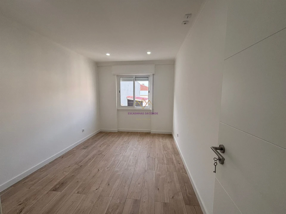 Apartamento T3 para Venda em Odivelas Foto 14
