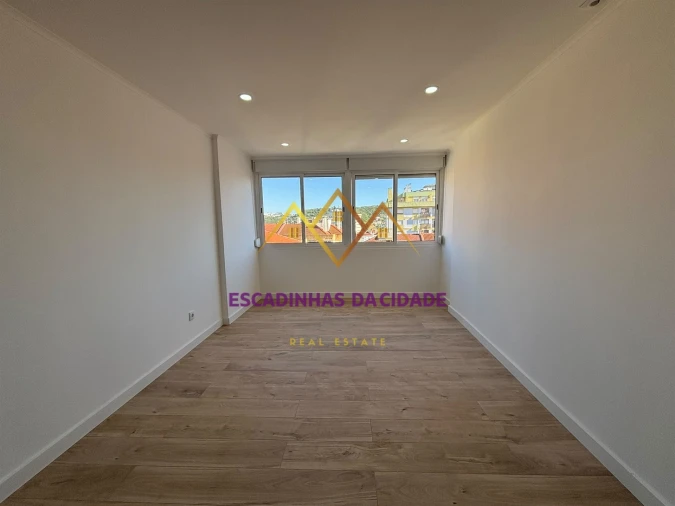 Apartamento T3 para Venda em Odivelas Foto 27