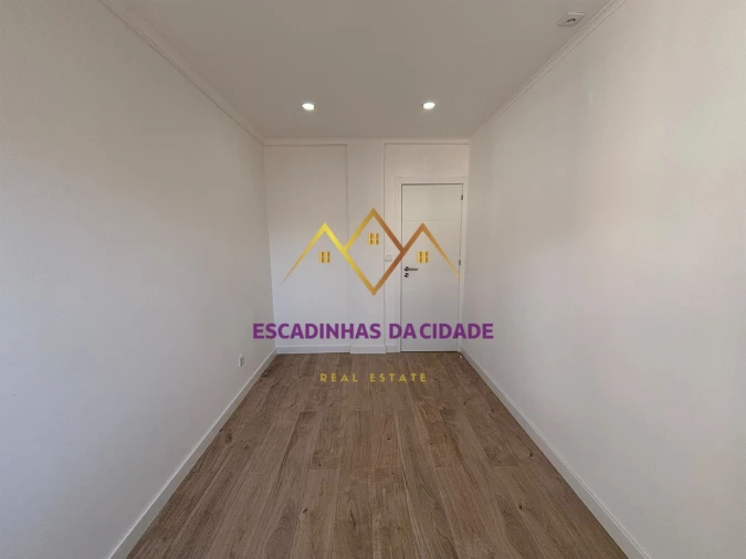 Apartamento T3 para Venda em Odivelas Foto 13