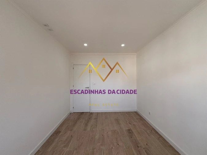 Apartamento T3 para Venda em Odivelas Foto 14