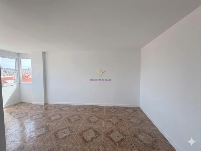 Apartamento T2 para Venda em Odivelas Foto 31