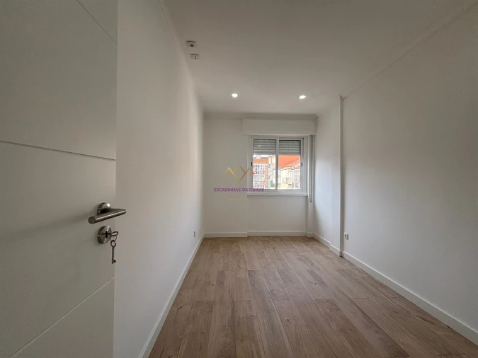 Apartamento T3 para Venda em Odivelas Foto 17