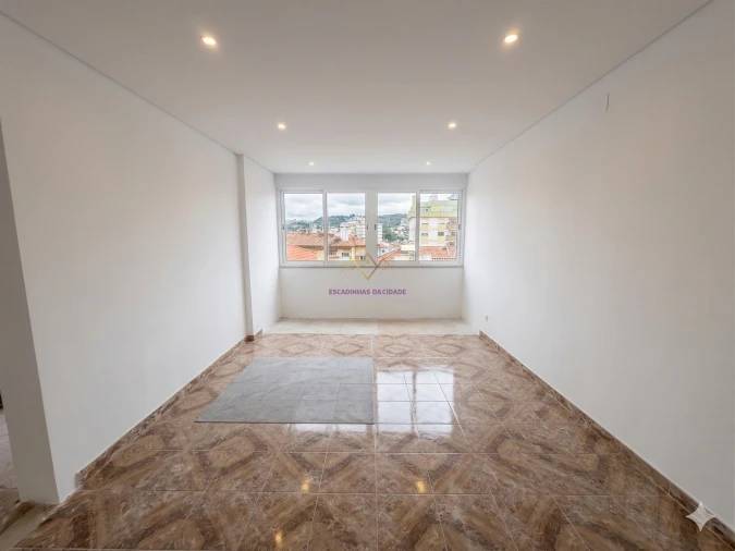 Apartamento T2 para Venda em Odivelas Foto 30