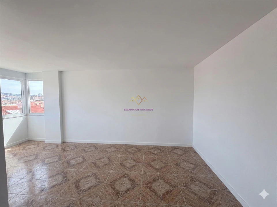 Apartamento T2 para Venda em Odivelas Foto 31