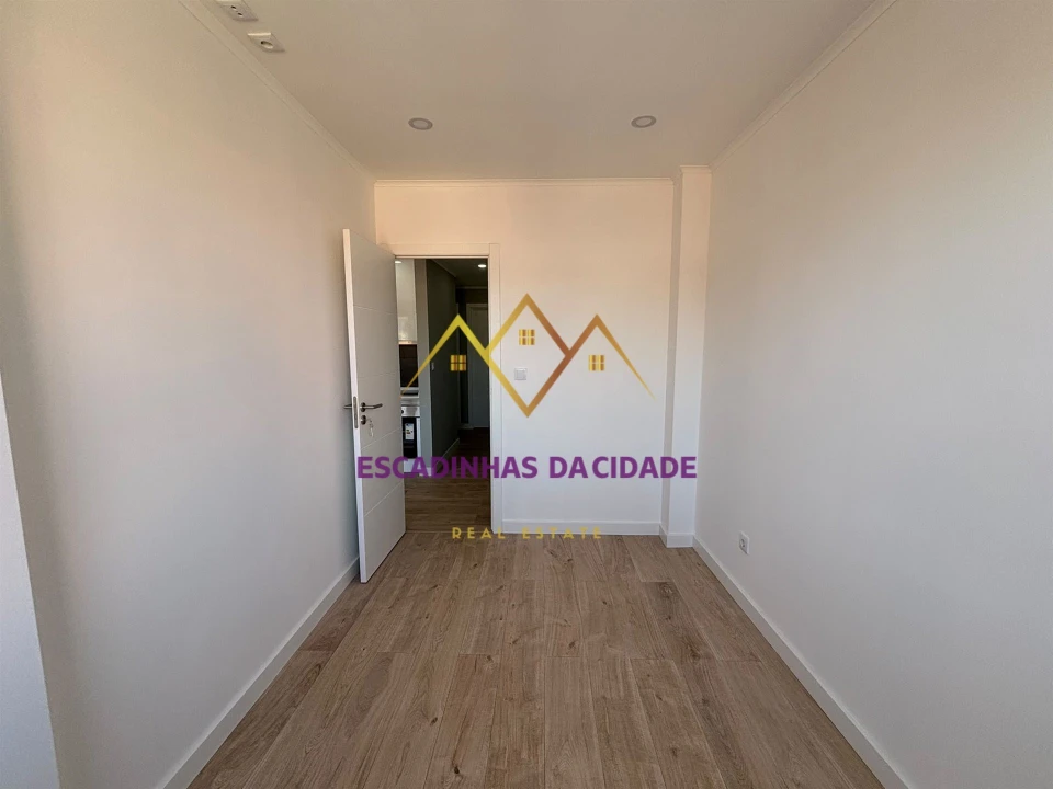 Apartamento T3 para Venda em Odivelas Foto 17