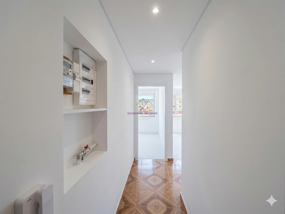 Apartamento T2 para Venda em Odivelas Foto 23