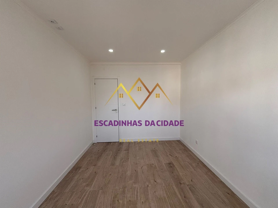 Apartamento T3 para Venda em Odivelas Foto 15