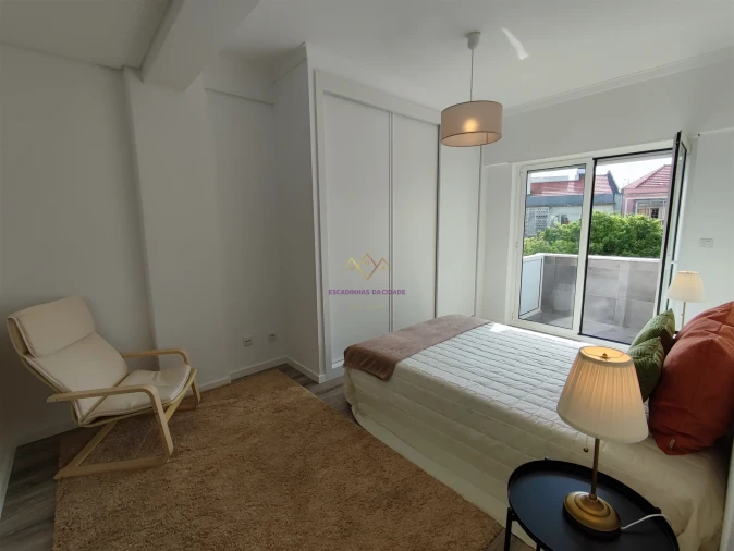 Apartamento T3 para Venda em Benfica Foto 3