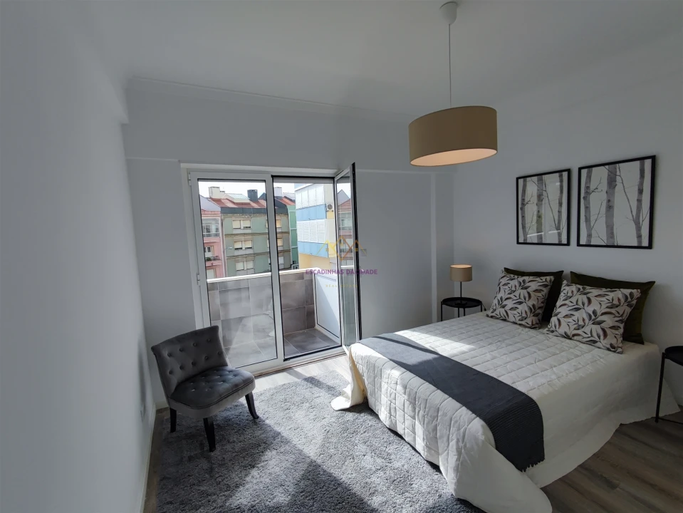 Apartamento T3 para Venda em Benfica Foto 9