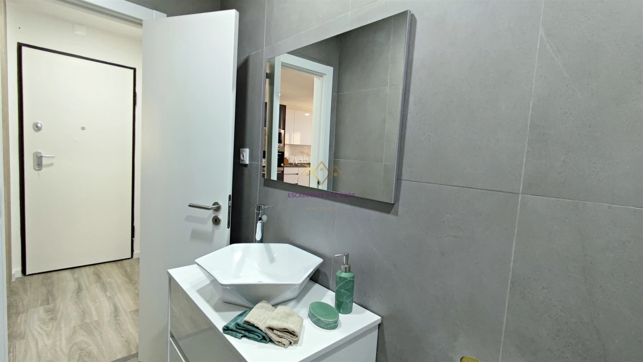 Apartamento T3 para Venda em Benfica Foto 4