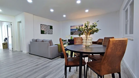 Apartamento T3 para Venda em Benfica
