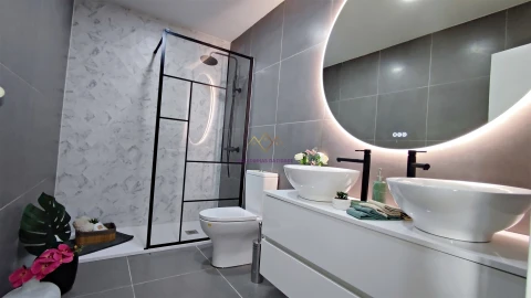 Apartamento T3 para Venda em Benfica