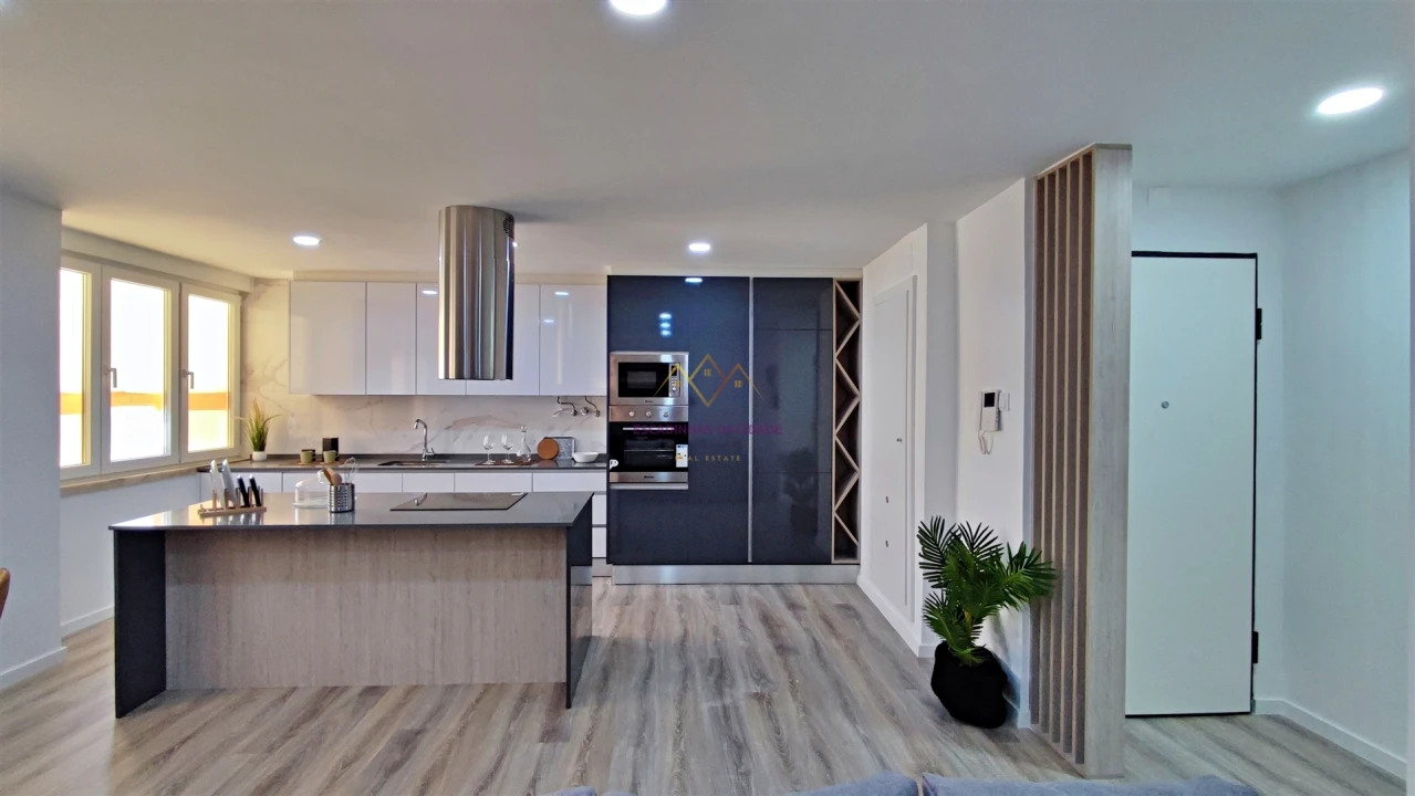 Apartamento T3 para Venda em Benfica Foto 16