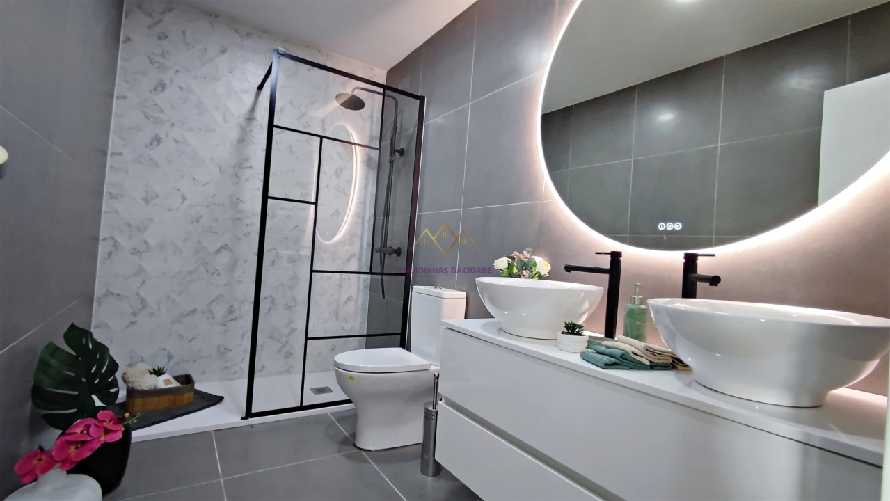 Apartamento T3 para Venda em Benfica Foto 3