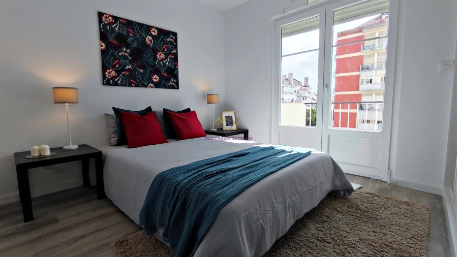 Apartamento T3 para Venda em Benfica Foto 23