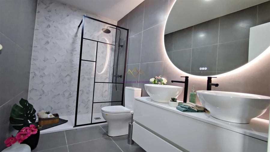 Apartamento T3 para Venda em Benfica Foto 3