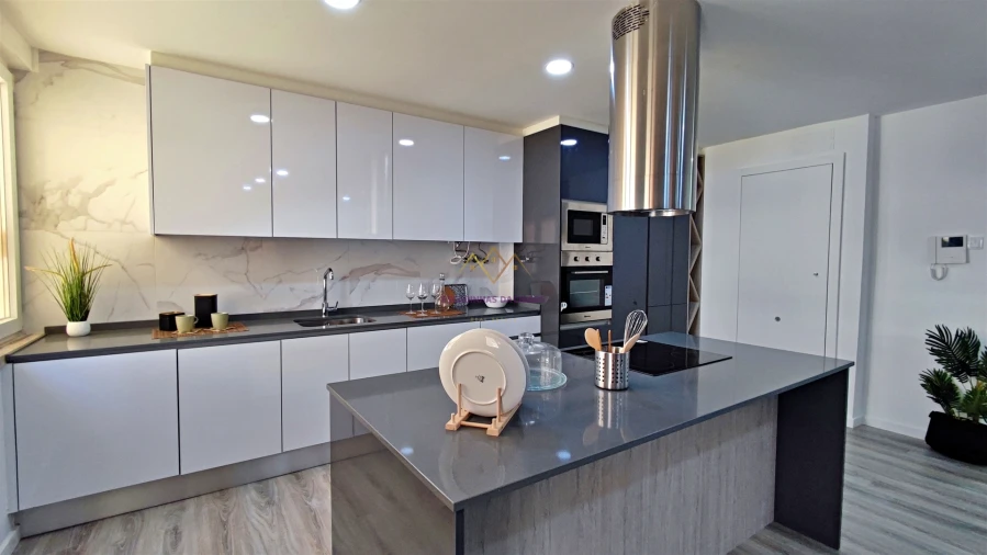 Apartamento T3 para Venda em Benfica Foto 11