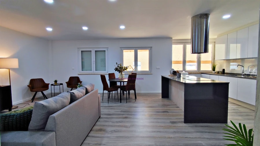 Apartamento T3 para Venda em Benfica Foto 17