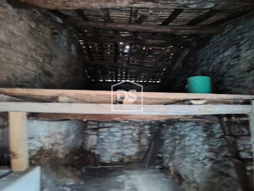 Moradia T1 para Venda em Lajeosa do Mondego