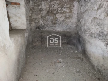 Moradia T1 para Venda em Lajeosa do Mondego