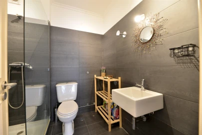 Apartamento T2 para Arrendamento em Carcavelos e Parede