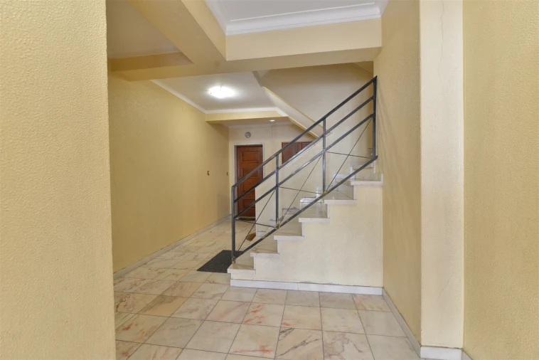 Apartamento T2 para Arrendamento em Carcavelos e Parede Foto 25