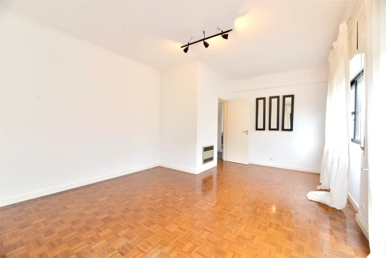 Apartamento T2 para Arrendamento em Carcavelos e Parede Foto 4