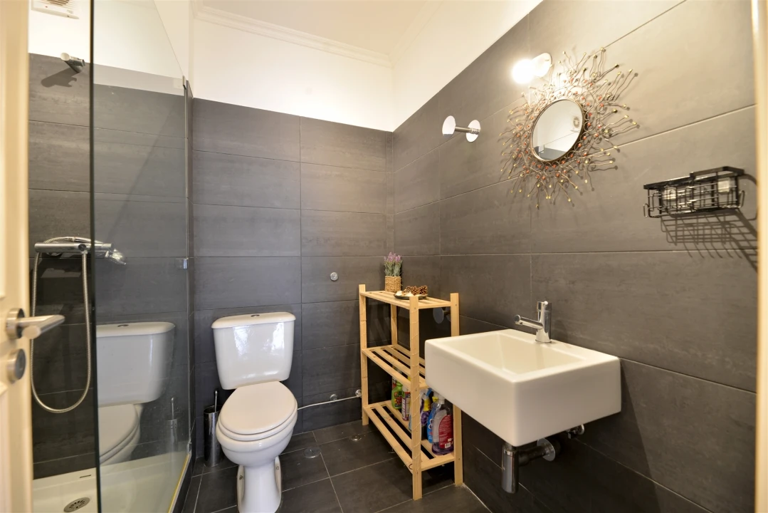 Apartamento T2 para Arrendamento em Carcavelos e Parede Foto 9