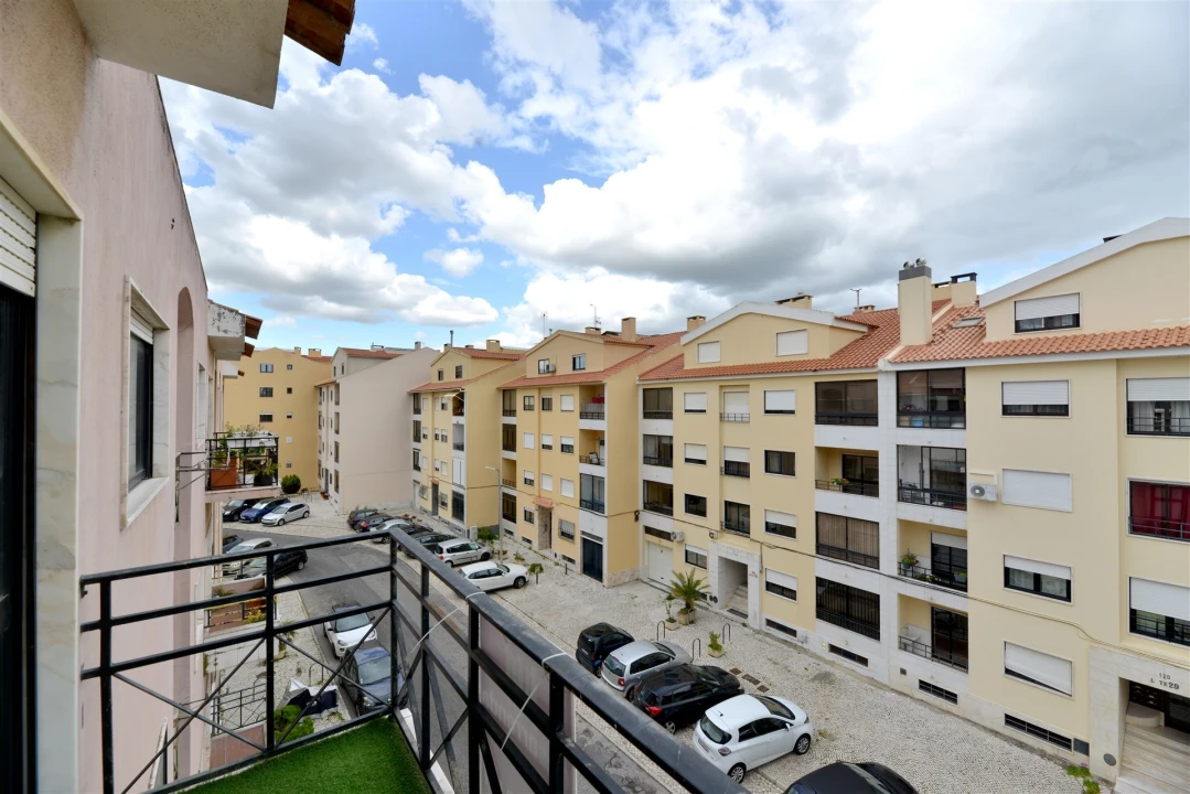 Apartamento T2 para Arrendamento em Carcavelos e Parede Foto 26