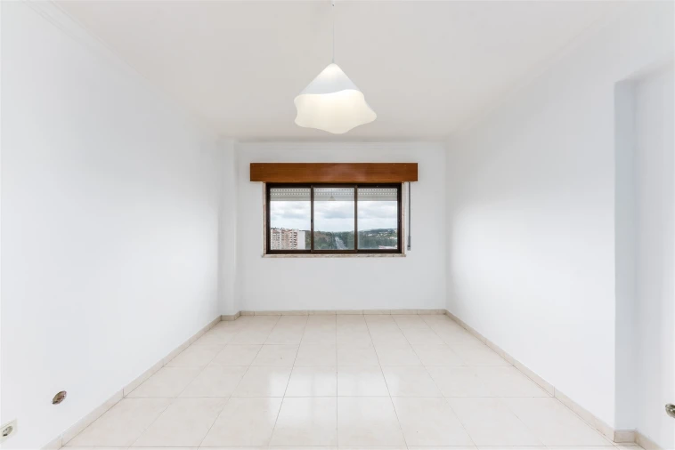 Apartamento T2 para Venda em Rio de Mouro Foto 17