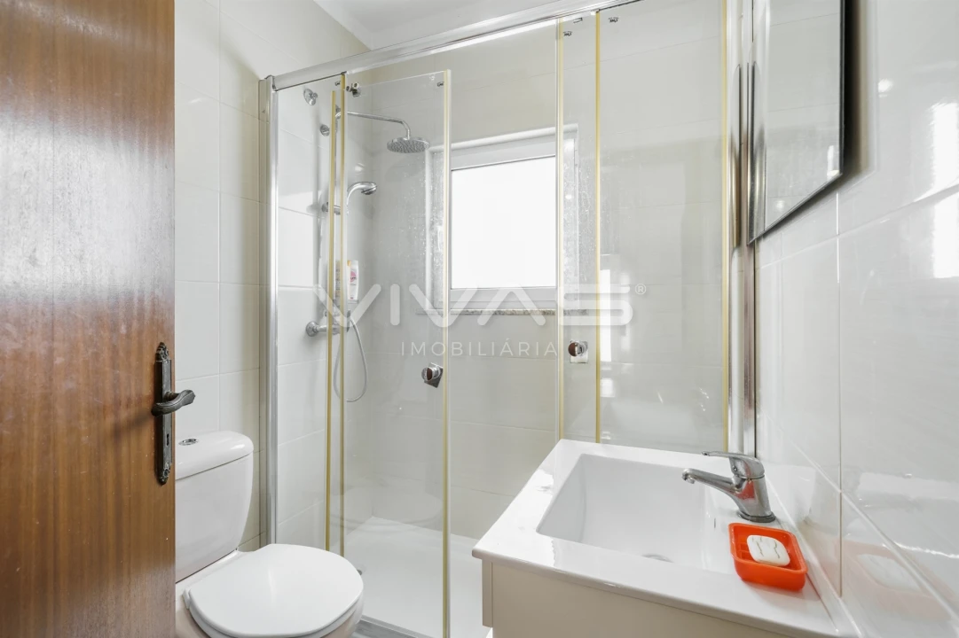 Moradia T3 para Venda em Barreiros Foto 22