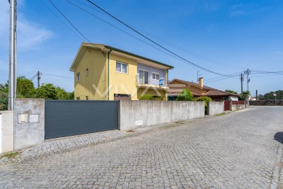 Moradia T3 para Venda em Barreiros