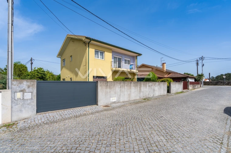 Moradia T3 para Venda em Barreiros Foto 11