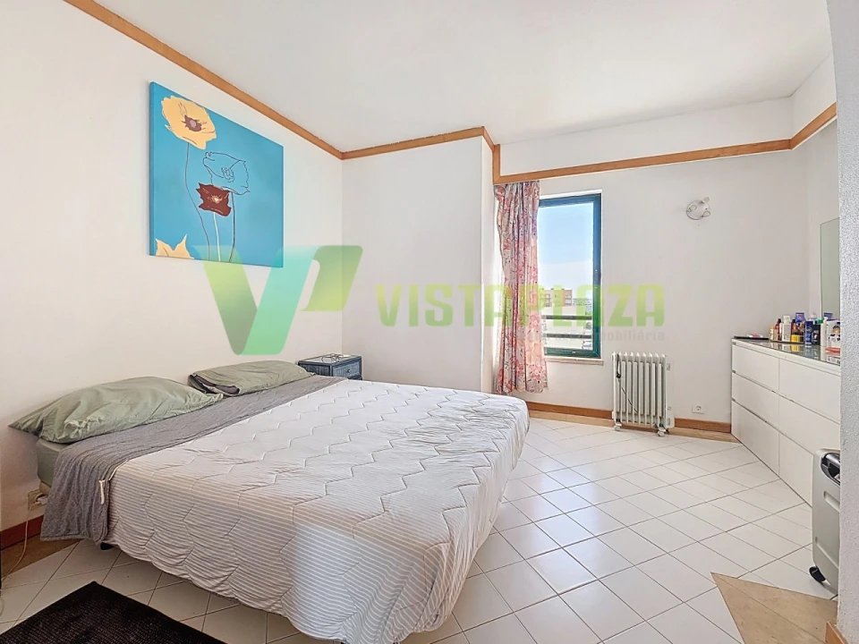 Apartamento T1 para Venda em Quarteira Foto 11