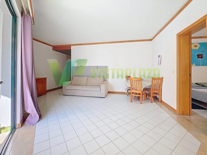 Apartamento T1 para Venda em Quarteira Foto 8