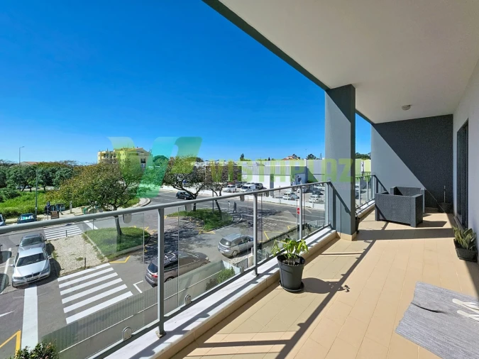 Apartamento T3 para Venda em Portimão Foto 14