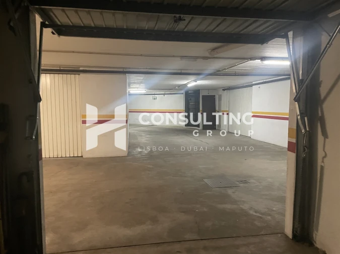 Apartamento T2 para Venda em Carcavelos e Parede Foto 51