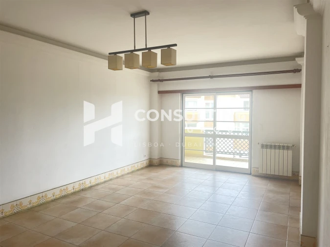 Apartamento T2 para Venda em Carcavelos e Parede Foto 11