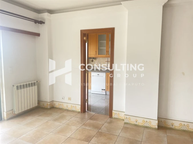 Apartamento T2 para Venda em Carcavelos e Parede Foto 13