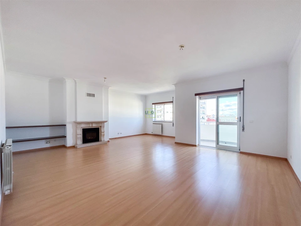 Apartamento T4 para Venda em Castelo Branco Foto 1