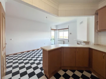 Apartamento T4 para Venda em Castelo Branco